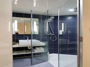 Services Melton Glaziers 3 Shower Screens Caboolture